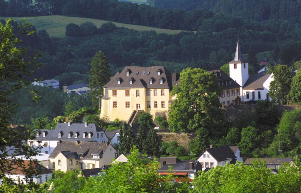 Schloßhotel Kurfürstliches Amtshaus Dauner Burg Exterior foto